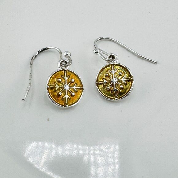 Vintage Snowflake Earrings Gold & Silver Tone Mixed Metals Dainty Retro - Picture 3 of 5
